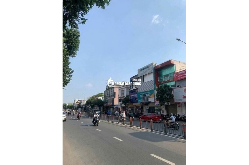 + MỚI NHÀ VƯỜN LÀI QUẬN 12
+ Dt : 4.6m x 37m 172m2
+ Kc : 2 tầng 4 Pn 3vs
+ Giá : 11.8 Tỷ